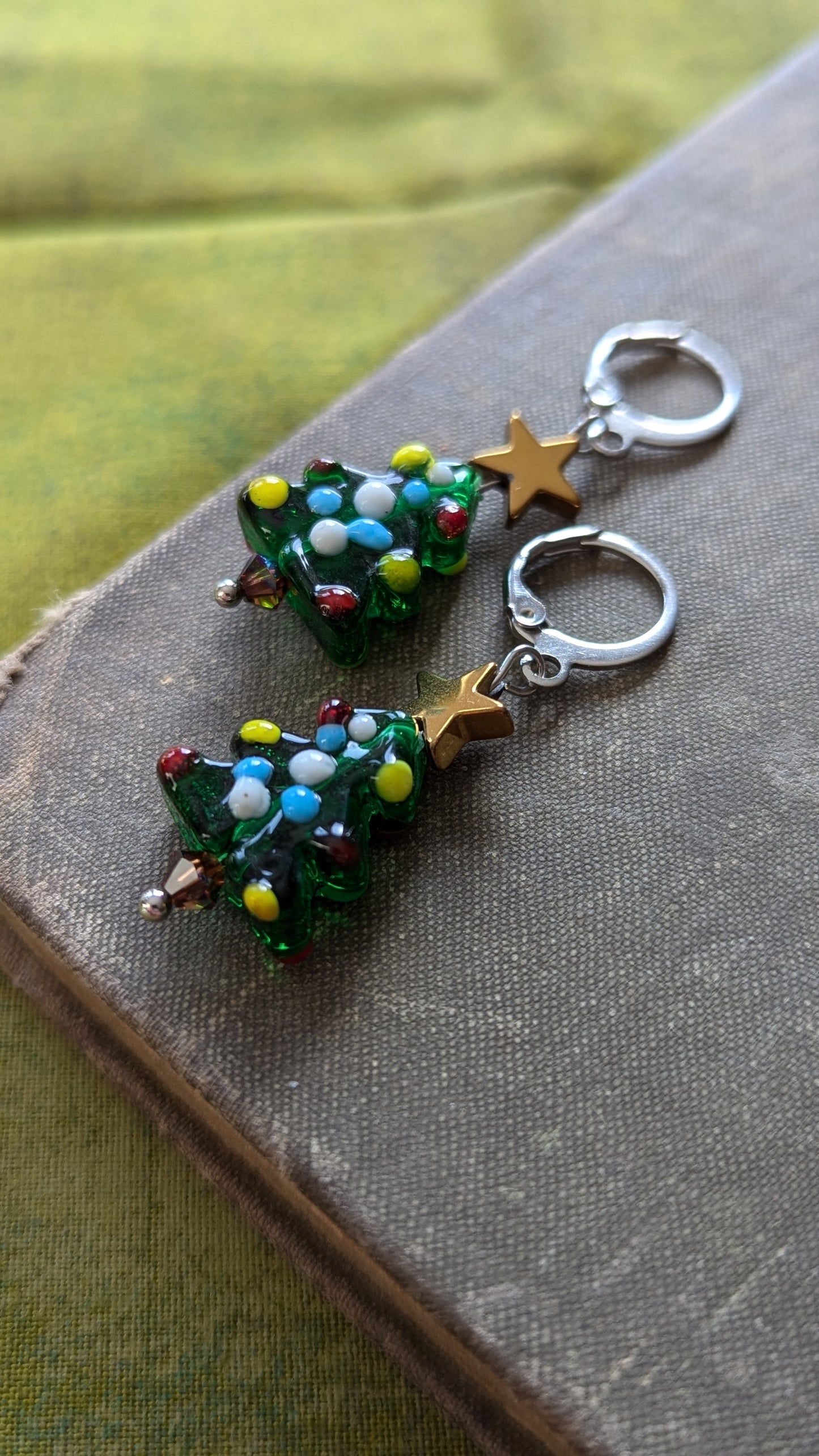 Oh Christmas Tree Earrings